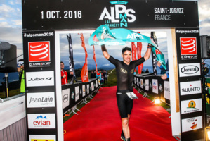 Cédric Jacquot remporte l'AlpsMan, le défi Xtrême d'Annecy