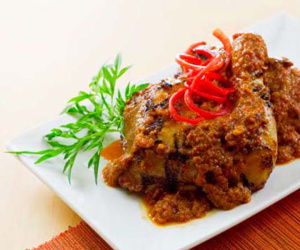 ayam panggang bumbu rujak - © OT Indonésie ayam panggang bumbu rujak - © OT Indonésie