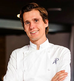 Alexandre Lechêne, nouveau chef étoilé du restaurant "Le Roc Alto"
