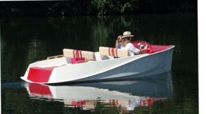 Bateau électrique Derby Tecla Bateau électrique Derby Tecla