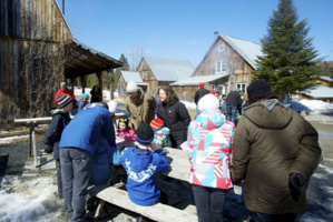 Les cabanes à sucre au Québec, traditions gourmandes