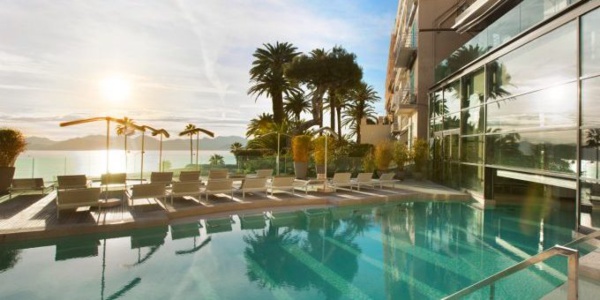 Sea, Swing, Spa, Ski and Sun – Yes You Cannes !