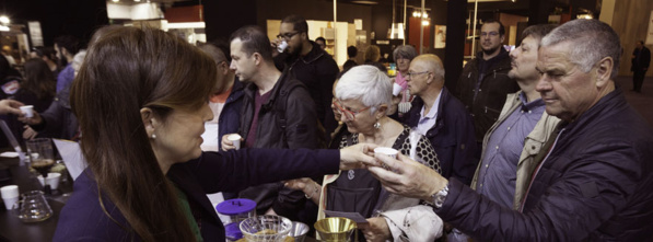 Un espace Café à la Foire de Paris