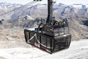 Tignes s'équipe du plus grand téléphérique-terrasse au monde