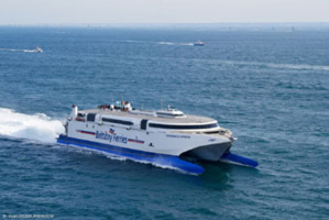 Normandie Express (NGV) - © Alexis Courcoux Normandie Express (NGV) - © Alexis Courcoux