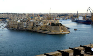 Vue du port de Vittoriosa depuis La Valette (photo David Raynal) Vue du port de Vittoriosa depuis La Valette (photo David Raynal)