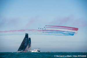 Alex Thomson à la barre de Hugo Boss au départ du Vendée Globe 2020 - © Bernard Le Bars / Alea Alex Thomson à la barre de Hugo Boss au départ du Vendée Globe 2020 - © Bernard Le Bars / Alea