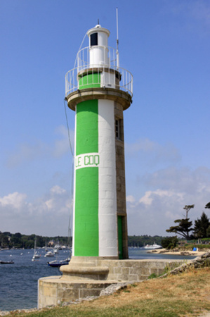 Phare de Bénodet où se trouve le Relais Thalasso de Bénodet dans le Finistère sud (photo David Raynal).