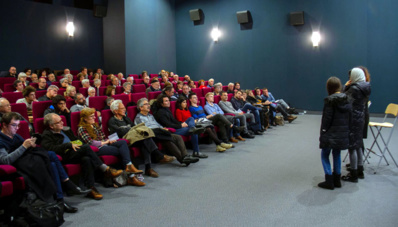 En décembre 2019, le festival de cinéma Nouvelles Images d’Iran qui s’est déroulé à Vitré, une jolie ville d’Art d’Histoire située aux portes de la Bretagne, avait rencontré un beau succès auprès du public. @ Reza Kashefi En décembre 2019, le festival de cinéma Nouvelles Images d’Iran qui s’est déroulé à Vitré, une jolie ville d’Art d’Histoire située aux portes de la Bretagne, avait rencontré un beau succès auprès du public. @ Reza Kashefi