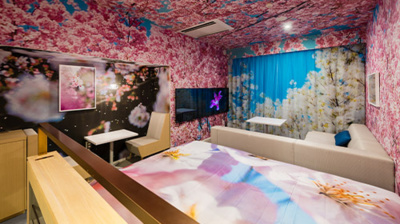 © Ninagawa Mika “Concept Room 152” Hotel Anteroom Kyoto - © JNTO © Ninagawa Mika “Concept Room 152” Hotel Anteroom Kyoto - © JNTO
