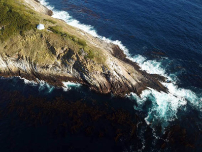 Vue aérienne du « Phare du bout du monde » en Patagonie - © Droits réservés