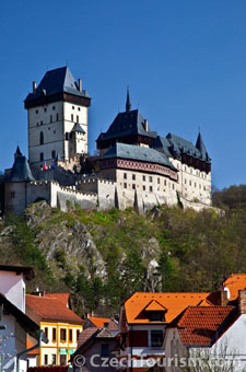 République Tchèque : Karlstein, gothique et golfique