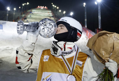 Victoire et 5ème Globe pour Perrine Laffont en ski de bosses