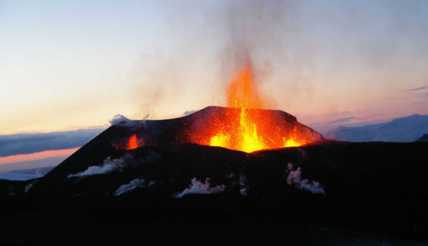 l’Islande est un point chaud de l’activité volcanique et géothermique - © DR