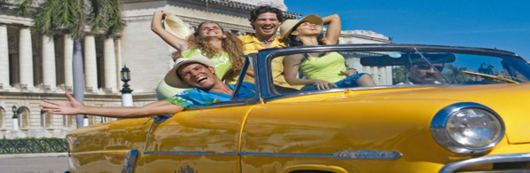 Un tour en voiture ancienne - © OT Cuba Travel