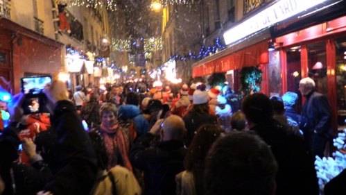 La montagne "envoie du Gros" à Saint-Germain-des-Prés (Vidéo)