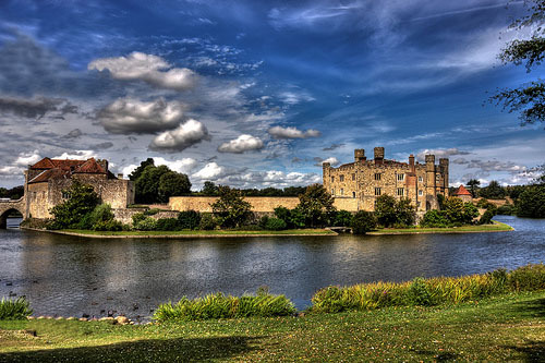 Leeds castle - © Visit Kent Leeds castle - © Visit Kent