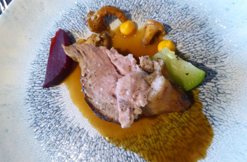 "Le 21" Jambon de cochon de lait fine purée de pomme de terre sauce porto - @ Catherine Gary "Le 21" Jambon de cochon de lait fine purée de pomme de terre sauce porto - @ Catherine Gary