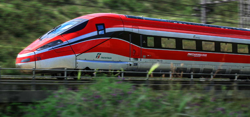 Trenitalia sur la ligne Paris-Lyon-Turin - © Trenitalia Trenitalia sur la ligne Paris-Lyon-Turin - © Trenitalia