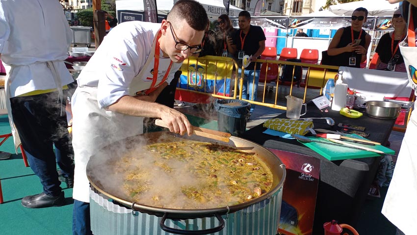 Un chef japonais champion du monde de Paëlla