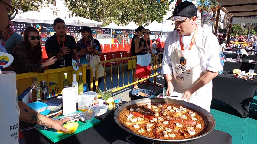 Un chef japonais champion du monde de Paëlla