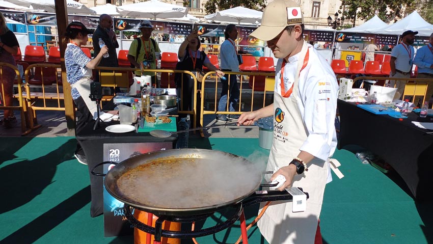 Un chef japonais champion du monde de Paëlla