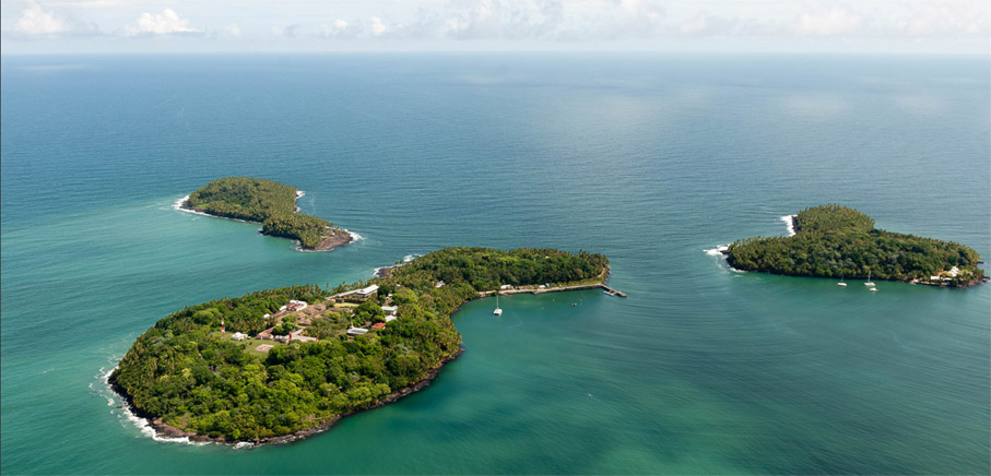 Les Îles du Salut, site de l'ancien bagne - © P. Baudon - ESA/CNES Les Îles du Salut, site de l'ancien bagne - © P. Baudon - ESA/CNES