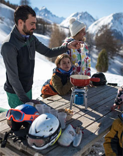 Valloire village-station de charme prêt pour l'hiver