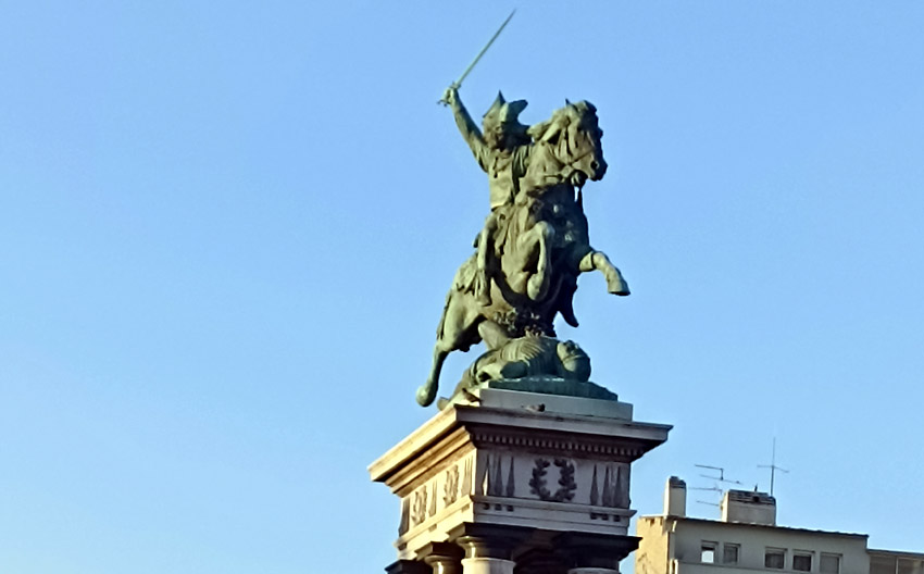 La statue de Vercingétorix, place de Jaude - © Hubert Gouleret La statue de Vercingétorix, place de Jaude - © Hubert Gouleret