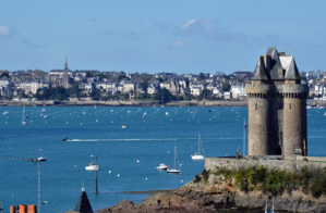 Le port de Saint-Servan et la tour Solidor (David Raynal)