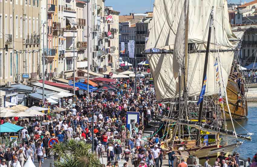 La foule plus nombreuse à chaque édition sur les quais, le succès d'Escale à Sète - © G. Ader La foule plus nombreuse à chaque édition sur les quais, le succès d'Escale à Sète - © G. Ader