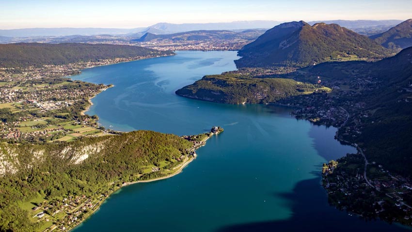 Cap sur les 4 lacs de Savoie Mont Blanc pour les longs week-ends de mai