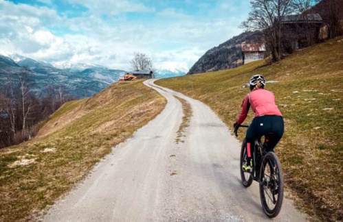 GRAAALPS : la course gravel d'ultra-distance à travers les alpes