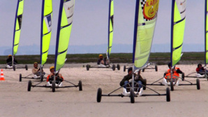 Char à voile ludique et sportif à Hirel