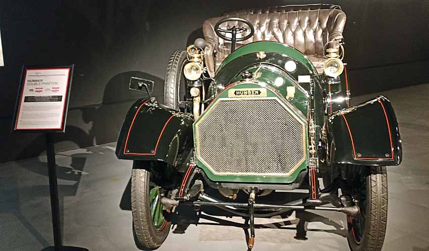 Humber double phaéton de 1911 - © Hubert Gouleret Humber double phaéton de 1911 - © Hubert Gouleret