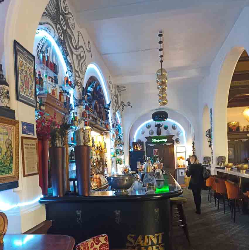 Le bar Les Coursives - © Hubert Gouleret Le bar Les Coursives - © Hubert Gouleret