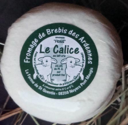 Calices au lait cru entier frais de la ferme de St Quentin - © DR Calices au lait cru entier frais de la ferme de St Quentin - © DR