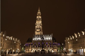 La Grand Place illuminée de nuit - © Rémi Vimont