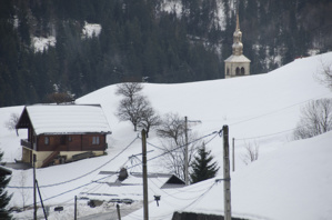 Le bourg de Saint-Nicolas est dominé par son clocher-tour.@David Raynal Le bourg de Saint-Nicolas est dominé par son clocher-tour.@David Raynal