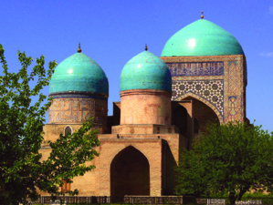 Médersa Dorut Tilovat à Shakhrisabz sud de la ville de Samarcande - © Mondo Terra Médersa Dorut Tilovat à Shakhrisabz sud de la ville de Samarcande - © Mondo Terra