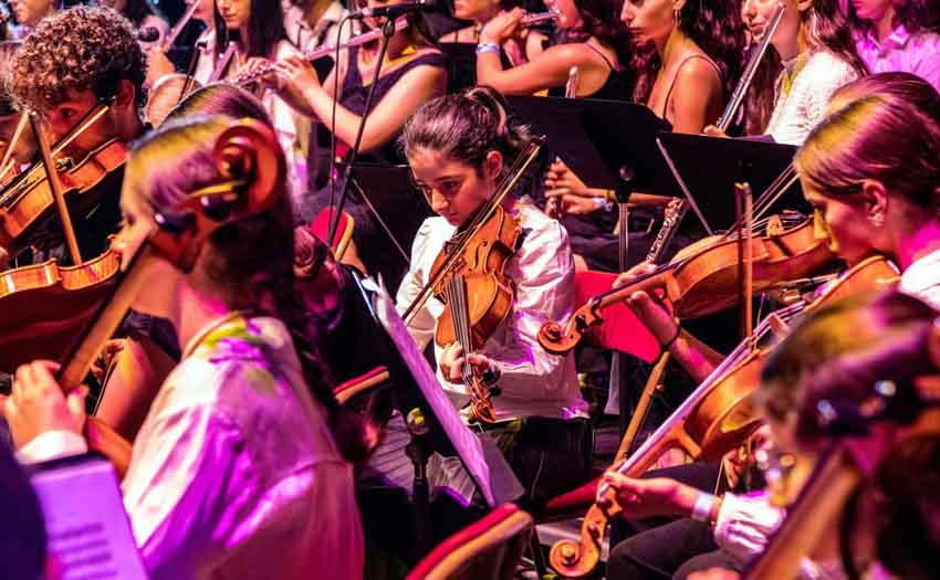 Les Petites Mains Symphoniques en scène - ® DR