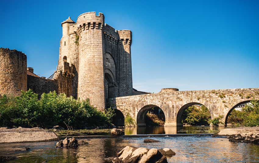 Porte Saint-Jacques - © Parthenay