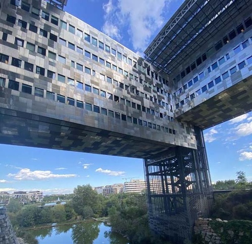 L’Hôtel de Ville - © V. Paduano