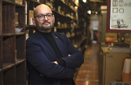 Karl Lemaire propriétaire de la Maison Poursin - © Melina Vemant