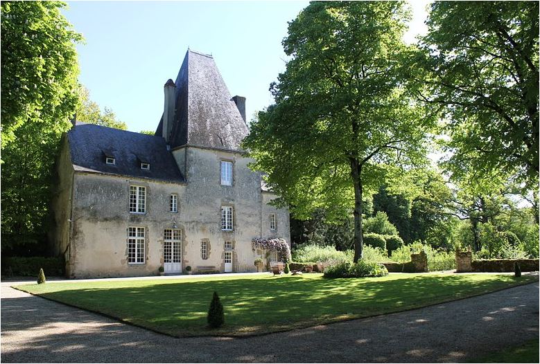 © Château de la Cour