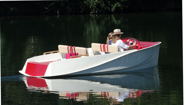 Bateau électrique Derby Tecla Bateau électrique Derby Tecla