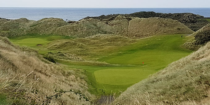 Portstewart Golf Club  point de vue fantastique du trou n° 12 - © T. Plassais - Swing-feminin.com Portstewart Golf Club  point de vue fantastique du trou n° 12 - © T. Plassais - Swing-feminin.com