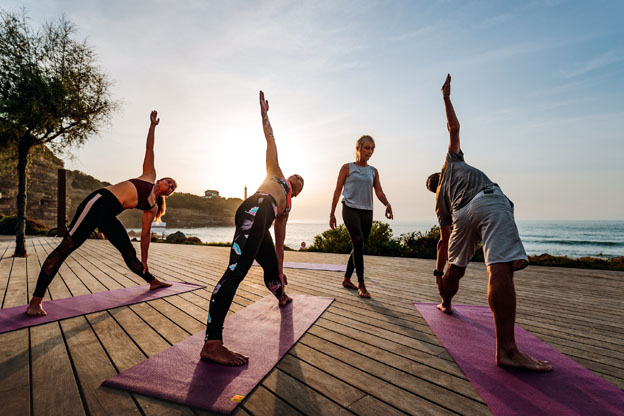 Cours de yoga - © RiBLANC