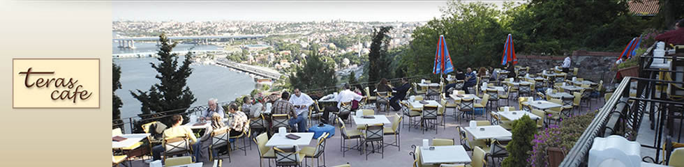 Vue panoramique exceptionnelle sur la Corne d’Or depuis le Café Pierre Loti - © Droits réservés