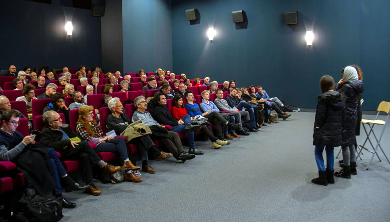 En décembre 2019, le festival de cinéma Nouvelles Images d’Iran qui s’est déroulé à Vitré, une jolie ville d’Art d’Histoire située aux portes de la Bretagne, avait rencontré un beau succès auprès du public. @ Reza Kashefi